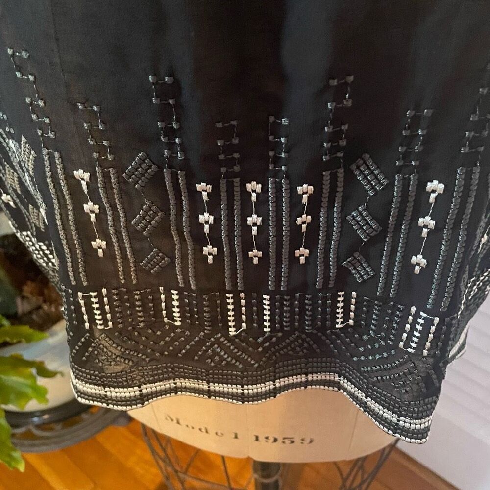 THE LIMITED | sheer front bedazzled bottom black top XL NWT - Picture 2 of 6
